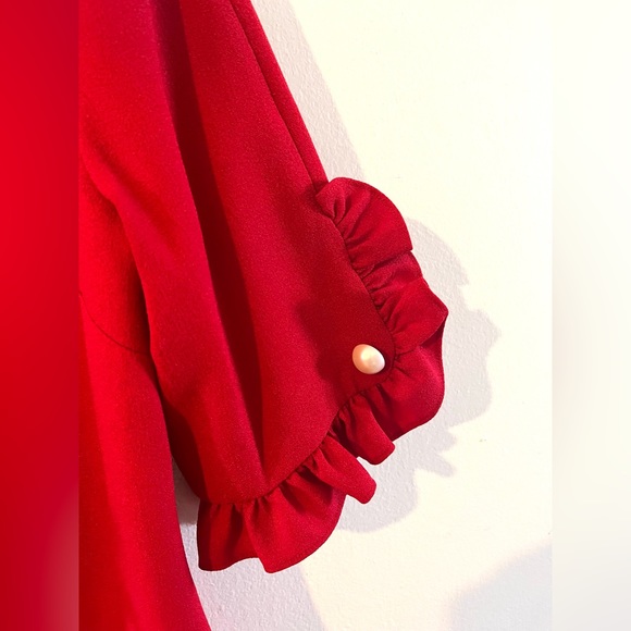 Red dress - Picture 4 of 5